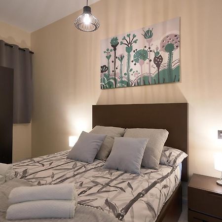 Apartamentos Tejares De Triana 16B Seville Luaran gambar
