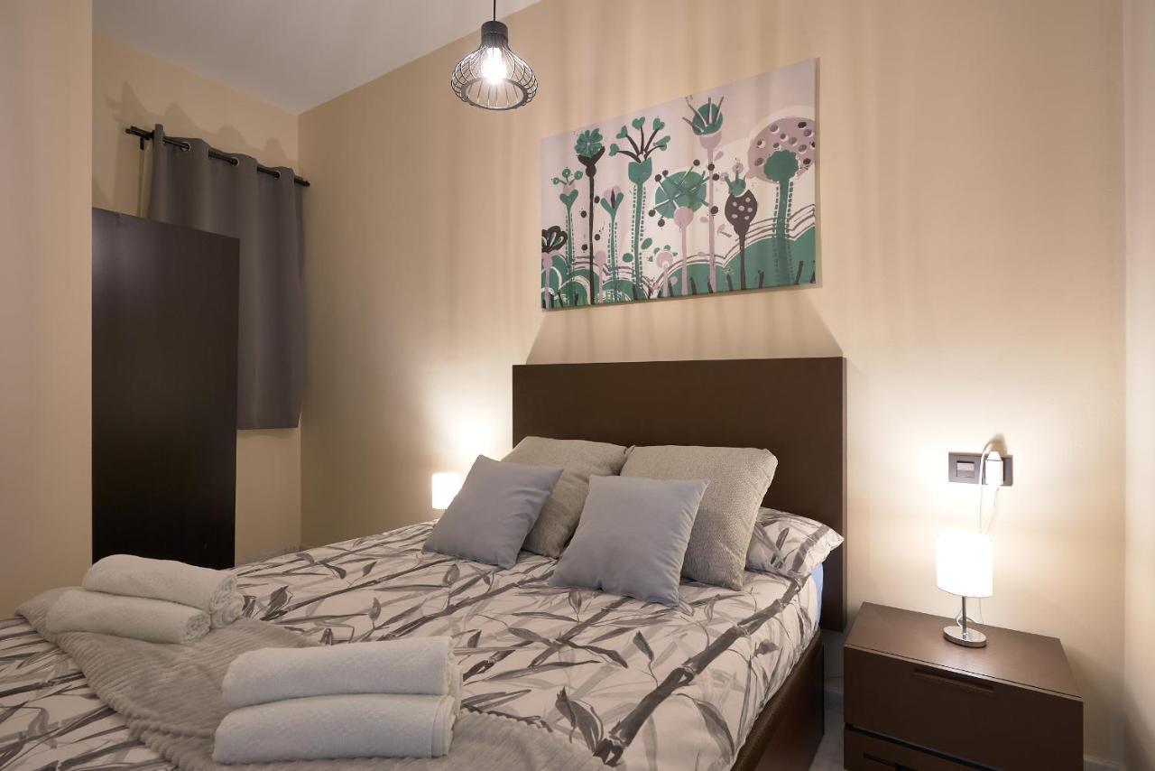 Apartamentos Tejares De Triana 16B Seville Luaran gambar